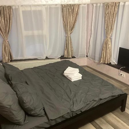 Apartments4Rent Jassy Zewnętrze zdjęcie