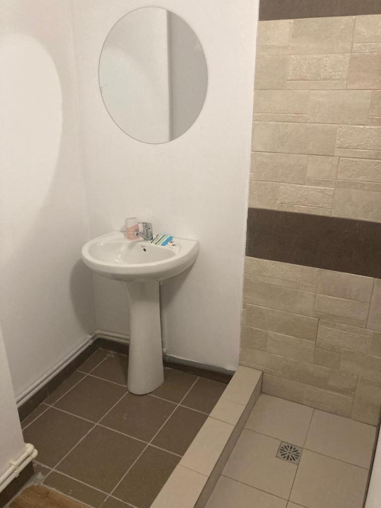 Apartments4Rent Jassy Zewnętrze zdjęcie
